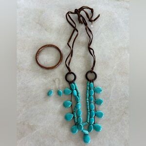 Stella & Dot layered turquoise necklace, wooden bracelet + earring set